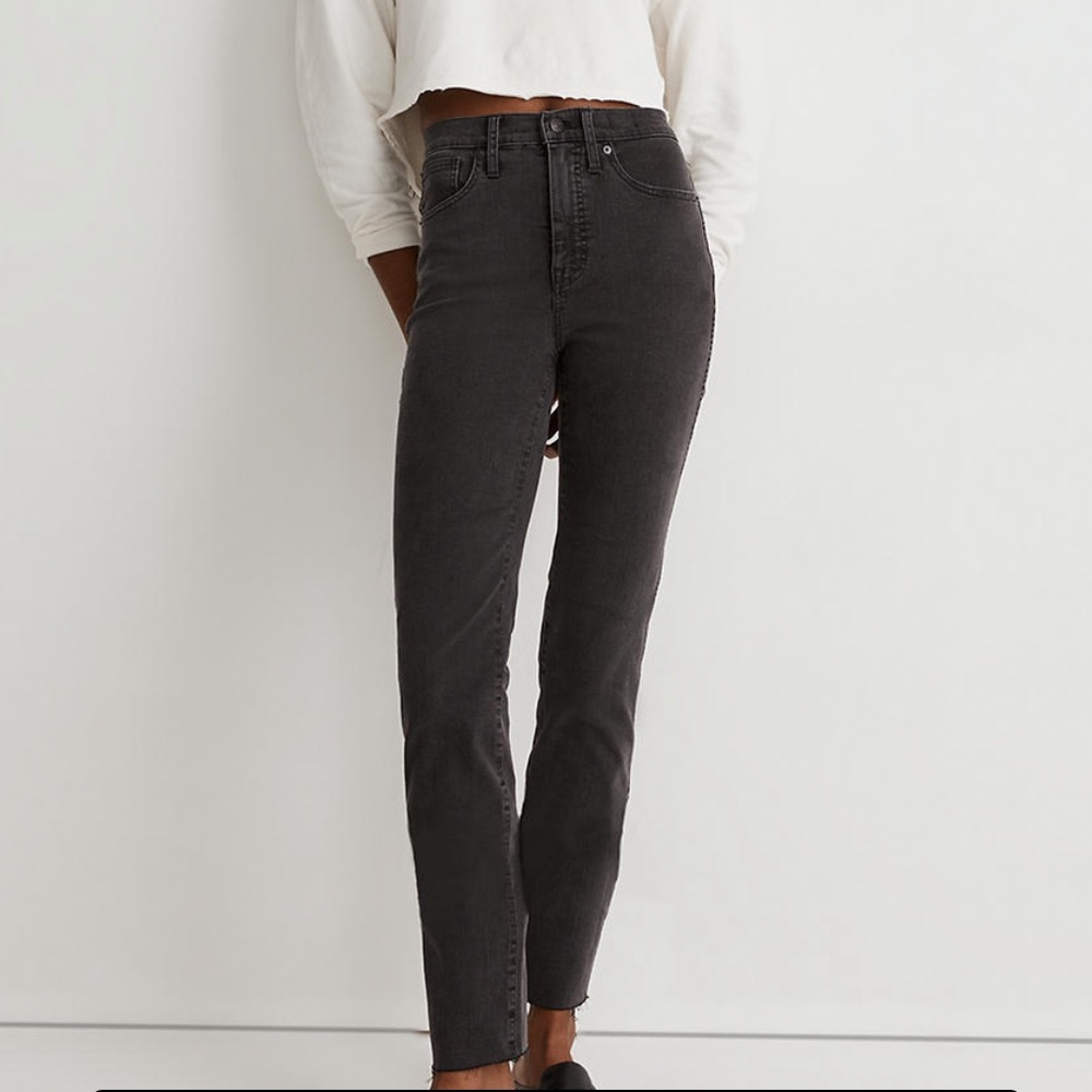 Madewell W28 stretchy ankle jeans Stovepipe Jeans in Banberry Wash: Raw Edition